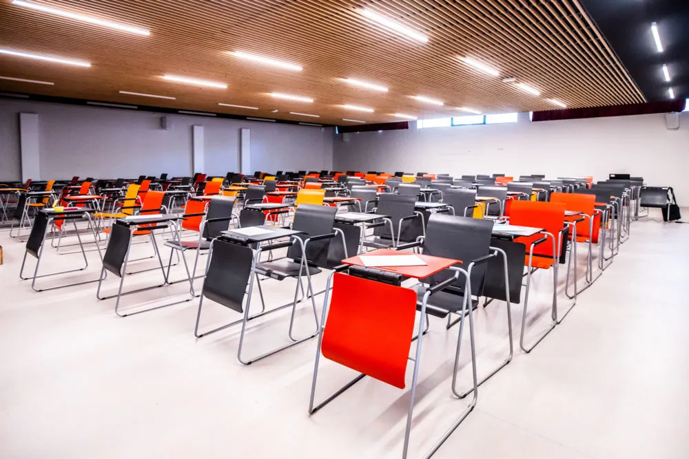 Salle amphithéâtre établissement scolaire, photos institutionnelles Var