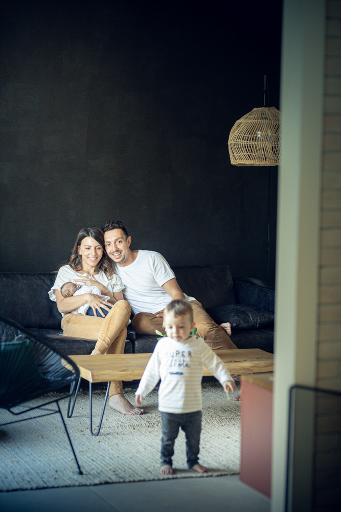 séance photo famille à domicile à Draguignan