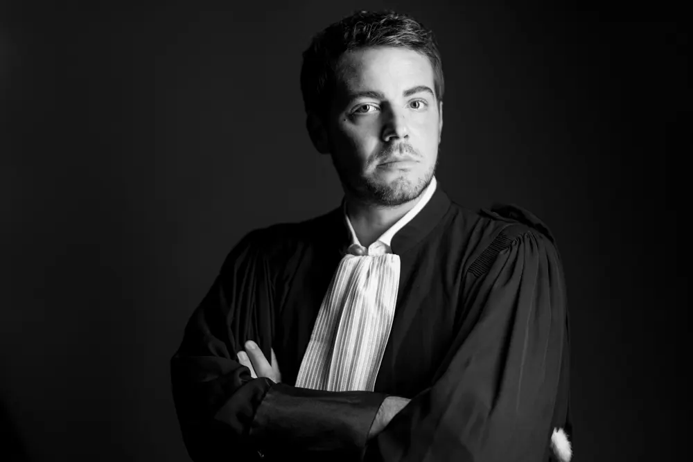 Portrait professionnel homme de droit à Draguignan